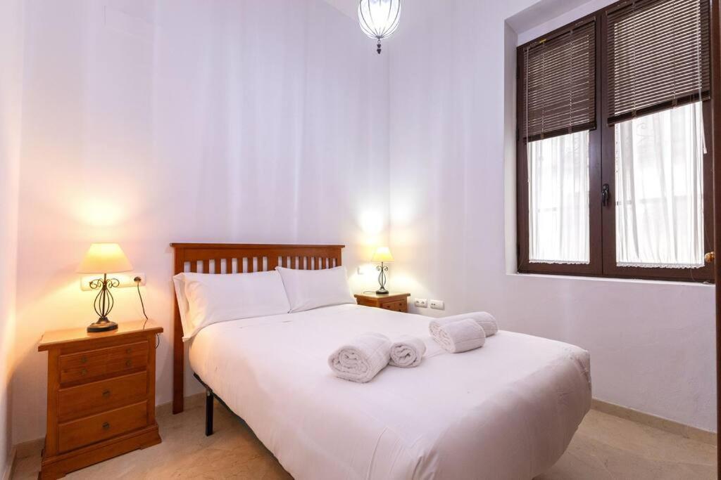 Narciso Campillo Oasis By Valcambre * Sevilla